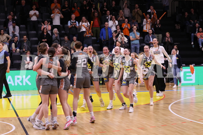 17.04.2025, Graz, Raiffeisen Sportpark, Basketball Damen Superliga 2024/25, Finale Spiel 3, UBI Graz vs. Klosterneuburg Duchess, 17.04.2025, Graz, Raiffeisen Sportpark, Basketball Damen Superliga 2024/25, Finale Spiel 3, UBI Graz vs. Klosterneuburg Duchess,