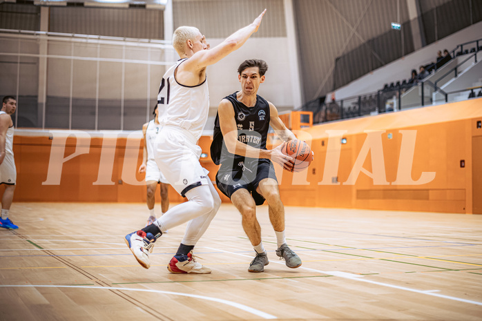Basketball, Basketball Zweite Liga 2022/23, Grunddurchgang 16.Runde, Basket Flames, Wörthersee Piraten, Moritz Bothe (21), Felix Leindecker (5)