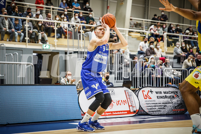 Basketball, bet-at-home Basketball Superliga 2021/22, Grunddurchgang 15.Runde, SKN St. Pölten Basketball, Oberwart Gunners, Edi Patekar (9)