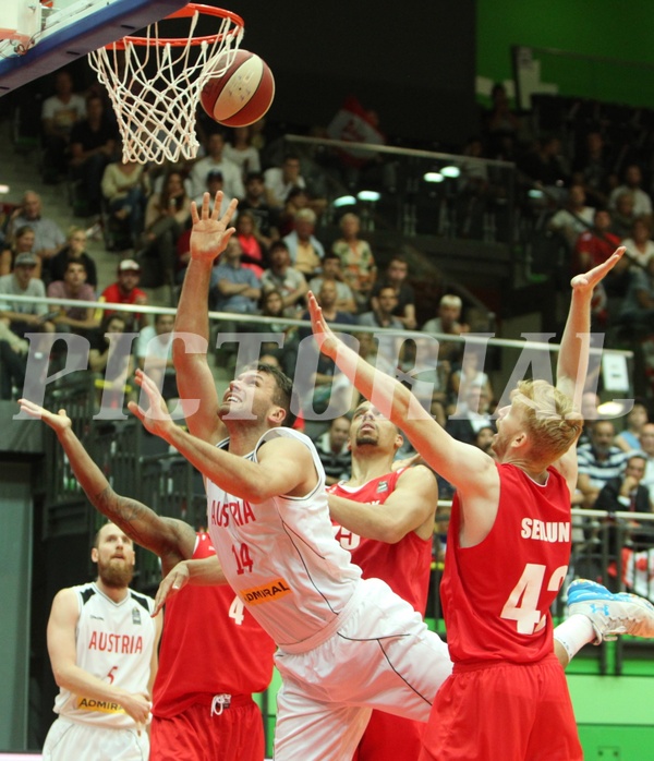 Basketball 