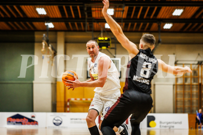 Basketball, Basketball Zweite Liga 2024/25, Grunddurchgang 17.Runde, Mattersburg Rocks, Mistelbach Mustangs, Corey Hallett (13) Basketball, Basketball Zweite Liga 2024/25, Grunddurchgang 17.Runde, Mattersburg Rocks, Mistelbach Mustangs, Corey Hallett (13)