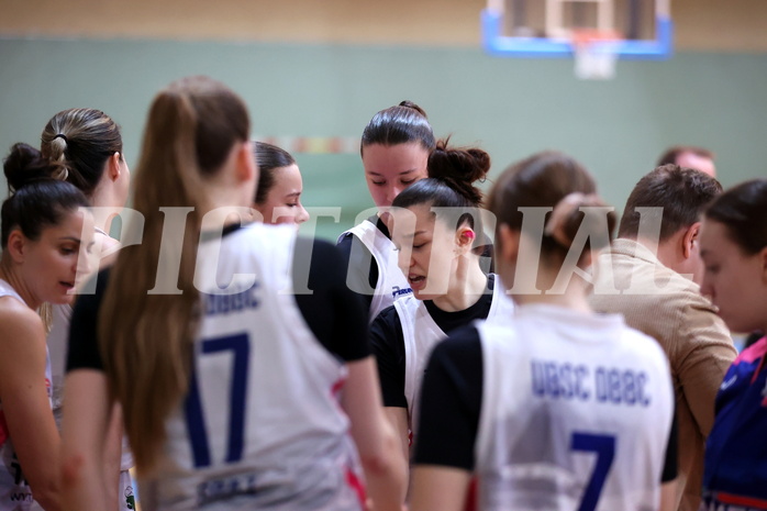 20.03.2024, Graz, Unionhalle A, Basketball Damen Superliga 2023/24, Semifinale, UBSC-DBBC Graz - SKN St. Pölten Frauen,  