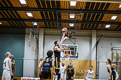 Basketball, Basketball Zweite Liga, Grunddurchgang 3.Runde, Mattersburg Rocks, Fürstenfeld Panthers, Jumpball