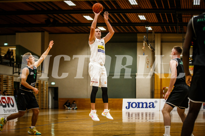Basketball, Basketball Zweite Liga 2021/22, Grunddurchgang 1. Runde, Mattersburg Rocks, Deutsch Wagram Alligators, Corey HALLETT (13)