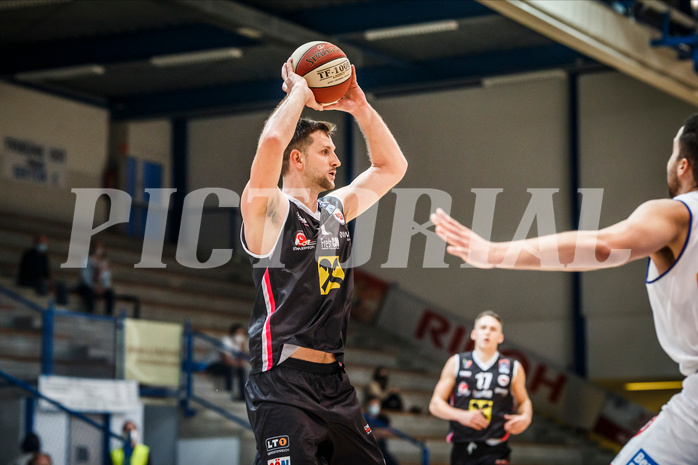 Basketball, bet-at-home Basketball Superliga 2020/21, Grunddurchgang, 4. Runde, Oberwart Gunners, Raiffeisen Flyers Wels, Davor Lamesic (7)