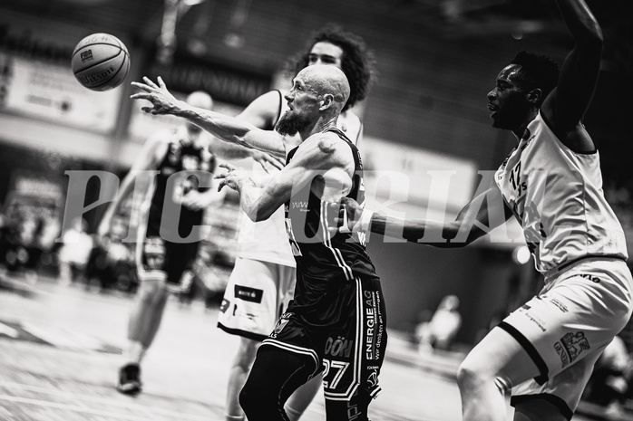 Basketball, Win2Day Superliga 2024/25, Playoffs Viertelfinale Spiel 4, BBC Nord Dragonz, Flyers Wels, Christian Von Fintel (27)