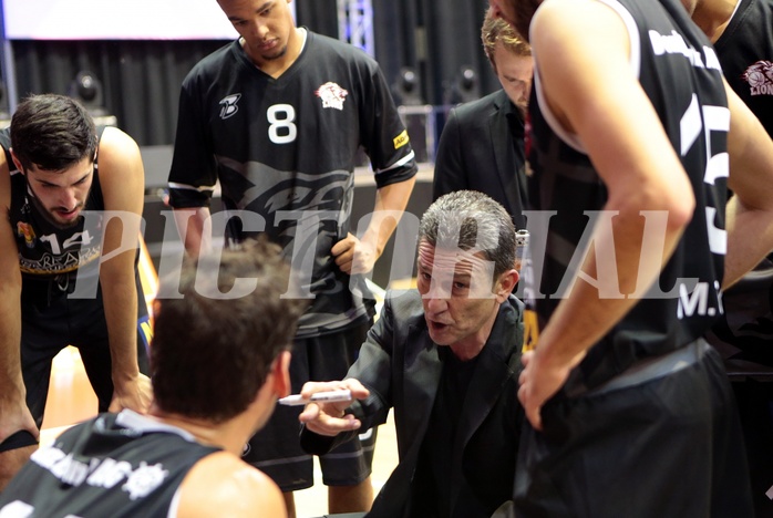 Basketball ABL 2016/17 Grunddurchgang 3. Runde  BC Vienna vs Traiskirchen Lions
Im Bild: Georgi Mladenov (Coach)

