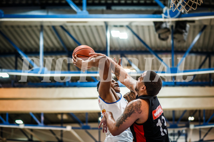 Basketball, bet-at-home Basketball Superliga 2021/22, Platzierungsrunde Spiel 10, Oberwart Gunners, BC GGMT Vienna, Rob Howard (5)