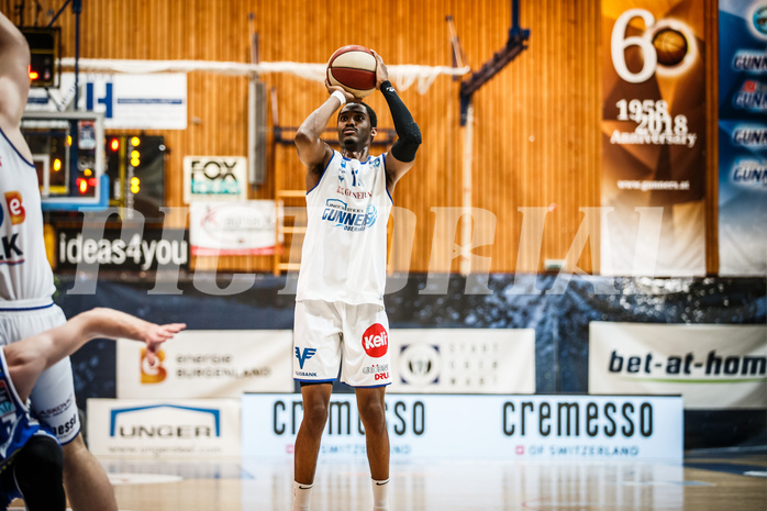 Basketball, bet-at-home Basketball Superliga 2020/21, Halbfinale Spiel 4, Oberwart Gunners, Gmunden Swans, Nigel Pruitt (11)
