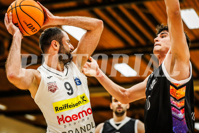 Basketball, Basketball Zweite Liga 2024/25, Grunddurchgang 4.Runde, Mattersburg Rocks, Vienna United, Tobias Winkler (9) Basketball, Basketball Zweite Liga 2024/25, Grunddurchgang 4.Runde, Mattersburg Rocks, Vienna United, Tobias Winkler (9)