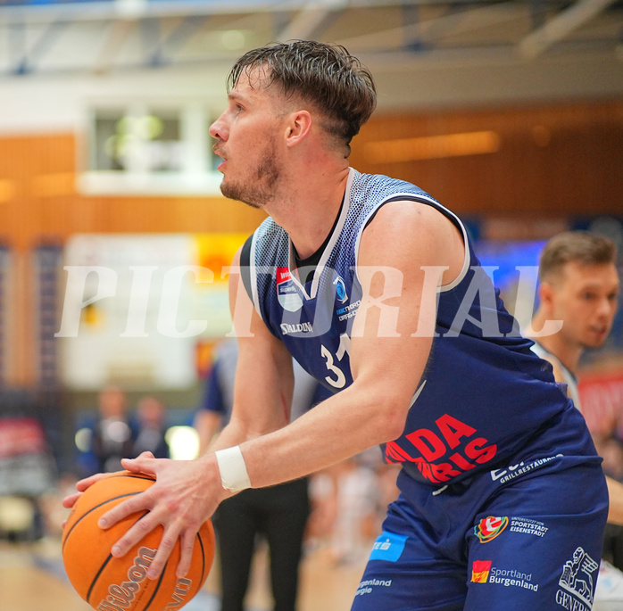 Basketball, Basketball Superliga 2024/25, Playoffs, Finale Spiel 1, Oberwart Gunners vs. BBC Nord Dragonz