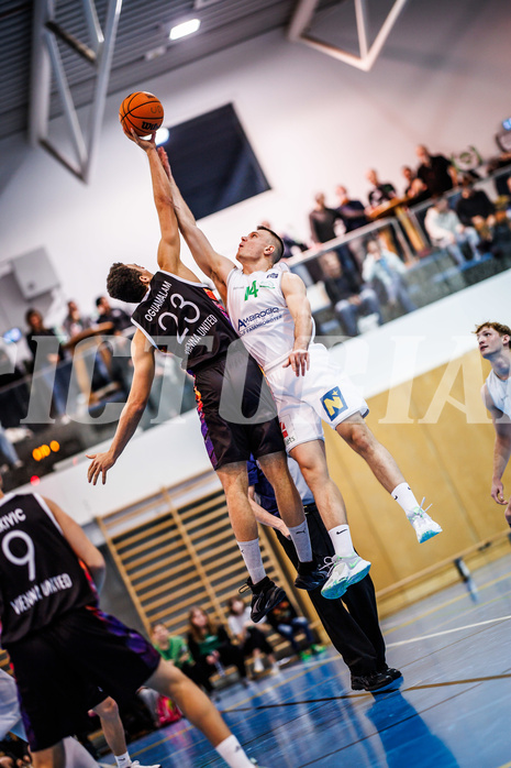Basketball, Basketball Zweite Liga 2023/24, Grunddurchgang 14.Runde, Deutsch Wagram Alligators, Vienna United, Noah Oguamalam (23), Branislav Balvan (14)