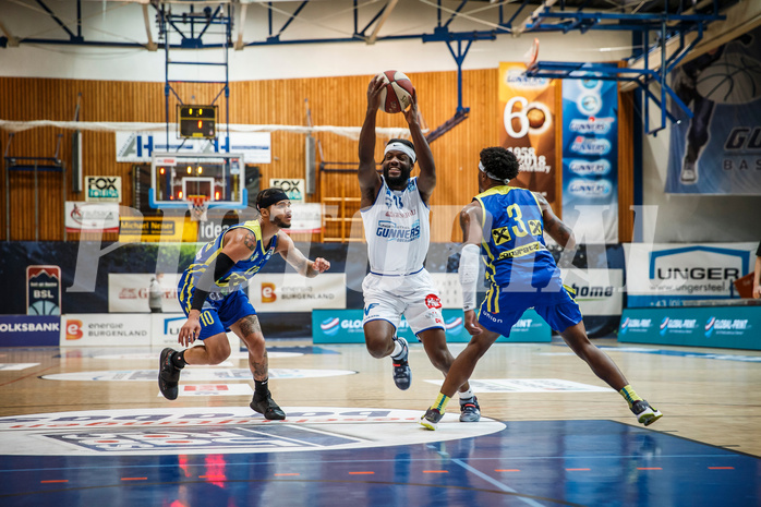 Basketball, bet-at-home Basketball Superliga 2020/21, Grunddurchgang, 12. Runde, Oberwart Gunners, UBSC Graz, Quincy Diggs (13)