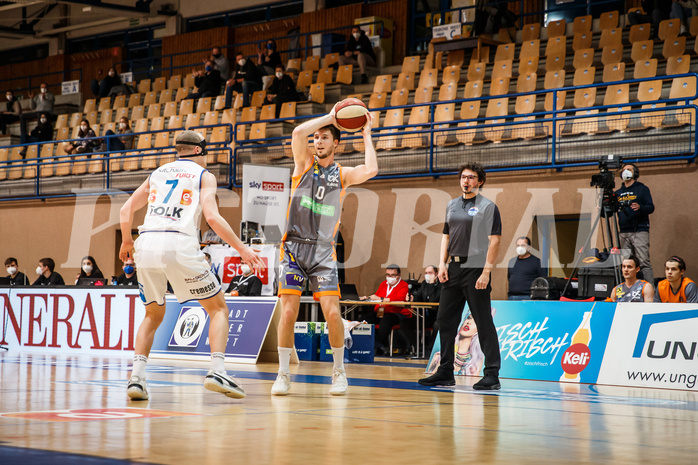 Basketball, bet-at-home Basketball Superliga 2020/21, Platzierungsrunde, 2. Runde, Oberwart Gunners, Klosterneuburg Dukes, Lennart Burgemeister (10)