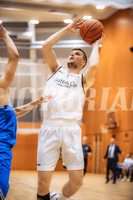 Basketball, Basketball Zweite Liga 2022/23, Grunddurchgang 11.Runde, Basket Flames, Pirlo Kufstein Towers, Jernej Andolsek Heine (1)