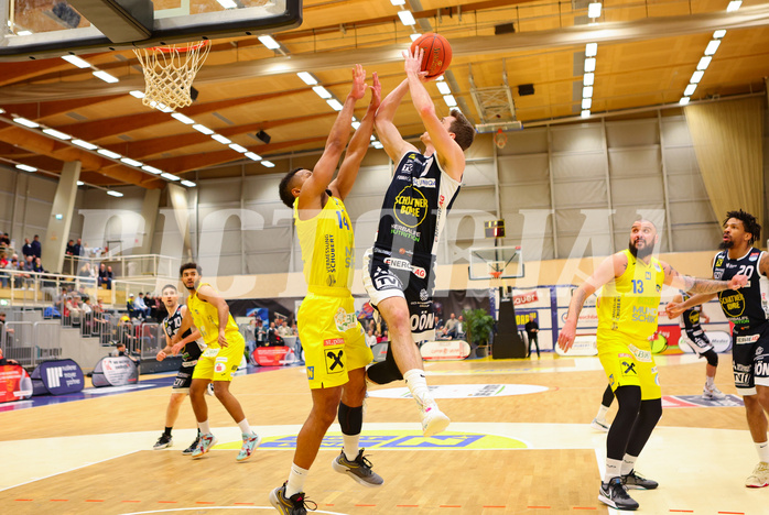 Basketball Superliga 2022/23, 8.Plazierungsrunde SKN St.Pölten vs. Gmunden Swans