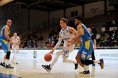 Basketball, bet-at-home Basketball Superliga 2021/22, Grunddurchgang Runde 6, Oberwart Gunners, SKN St. Pölten, Jonathan Knessl (12)