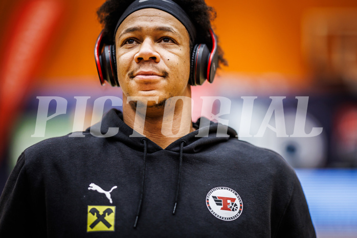 Basketball, Basketball Austria Cup 2023/24, Achtelfinale Spiel 2, Vienna Timberwolves, Flyers Wels, Christopher Ferguson (20)