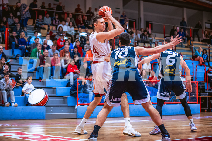 Basketball, Win2Day Superliga 2022/23, Grunddurchgang 18.Runde, Arkadia Traiskirchen Lions, OCS Swans Gmunden, Ilja Gromovs (4)