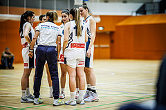 Basketball, Win2Day Basketball Damen Superliga 2023/24, Grunddurchgang 4.Runde, Vienna Timberwolves, UBSC-DBBC Graz, Beata Renertova (Head Coach)