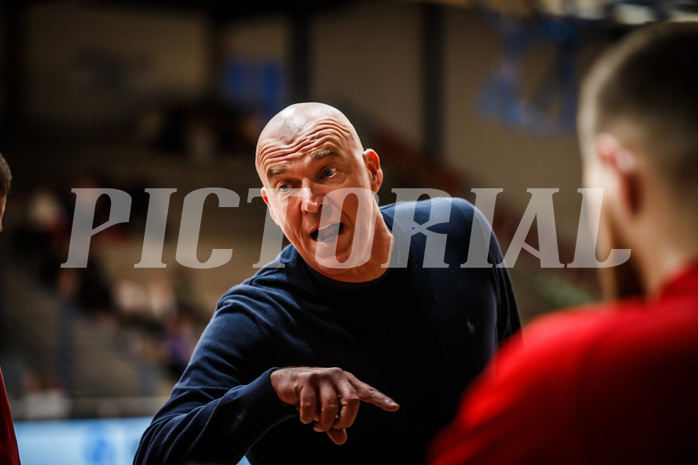 Basketball, bet-at-home Basketball Superliga 2021/22, Platzierungsrunde Spiel 10, Oberwart Gunners, BC GGMT Vienna, Aramis Naglic (Head Coach)