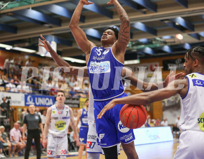 Basketball Superliga 2021/22, Halfinale Spiel 3 Gmunden Swans vs. Oberwart Gunners