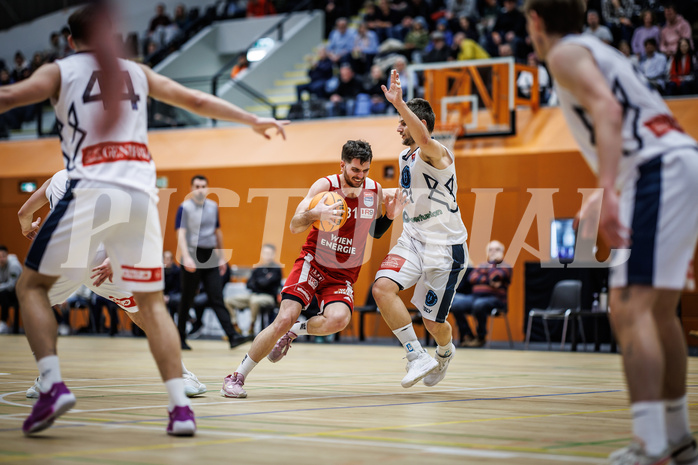 Basketball, Win2Day Superliga 2023/24, Grunddurchgang 17.Runde, Vienna Timberwolves, BC Vienna, Davor Konjevic (31), Moritz Lanegger (21)