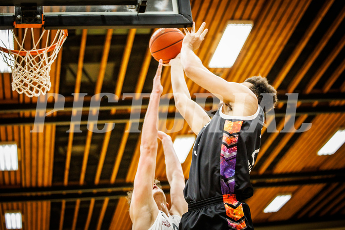 Basketball, Basketball Zweite Liga 2022/23, Grunddurchgang 18.Runde, Mattersburg Rocks, Vienna United, Noah Oguamalam (23)