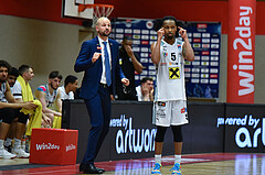 Win2Day Basketball Superliga 2022/23, Playoff,Viertelfinale Spiel 1, Flyers Wels vs SKN St. Pölten