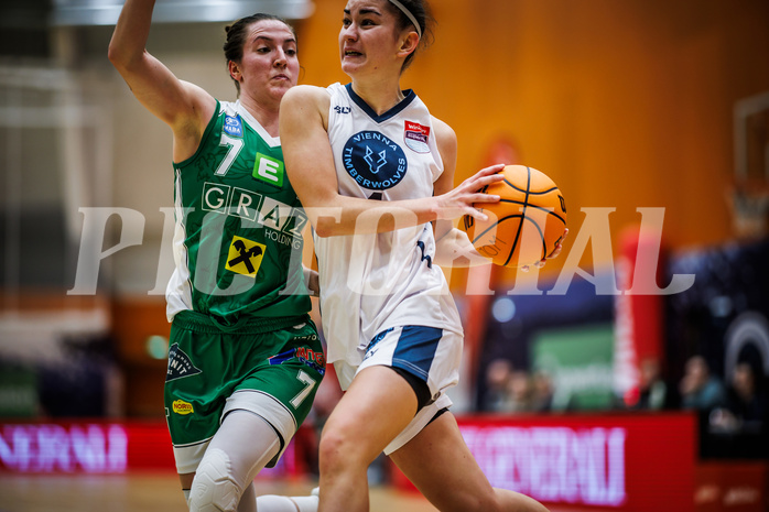 Basketball, Win2Day Basketball Damen Superliga 2023/24, Grunddurchgang 8.Runde, Vienna Timberwolves, UBI Graz, Simone Schwarzinger (7), Magdalena Schmidt (4)