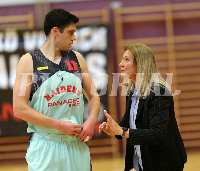 Basketball 2.Bundesliga 2016/17 Grunddurchgang 1.Runde Villach Raiders vs KOS Celovec