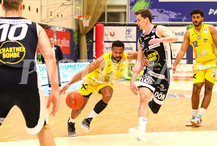 Basketball Superliga 2022/23, 8.Plazierungsrunde SKN St.Pölten vs. Gmunden Swans