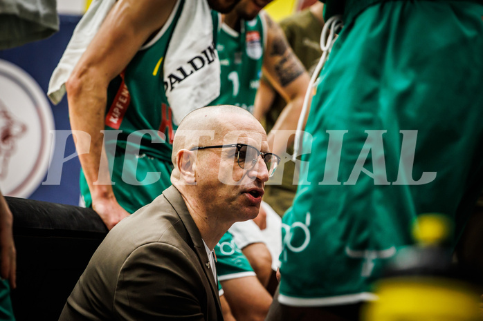 Basketball, win2day Basketball Superliga 2022/23, 1. Qualifikationsrunde, Traiskirchen Lions, Kapfenberg Bulls, Michael Schrittwieser (Head Coach)