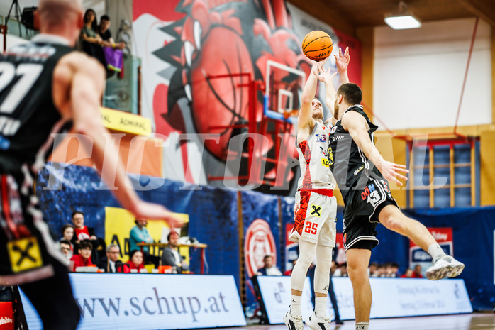 Basketball, Basketball Austria CUP 2023/24, Finale, Traiskirchen Lions, Flyers Wels, Edgars Lasenbergs (25)