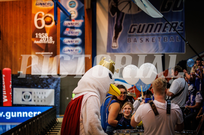 Basketball, Basketball Austria Cup 2022/23, Halbfinale 1, Oberwart Gunners, Gmunden Swans, #mascot