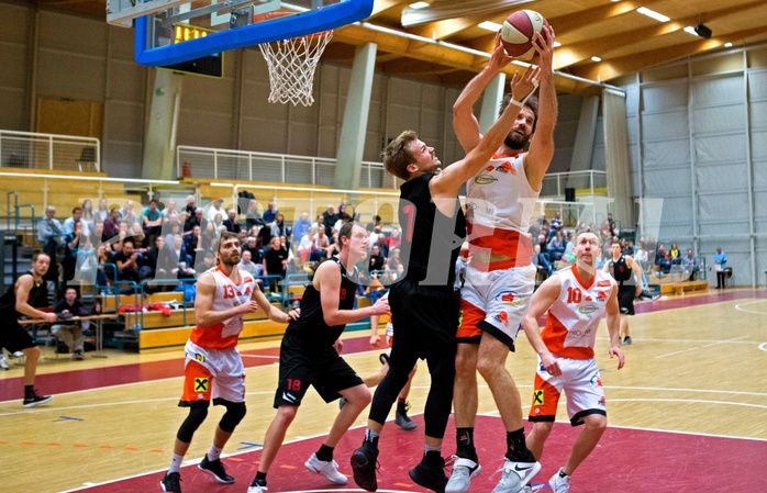 Basketball 2.Bundesliga 2017/18, Grunddurchgang 10.Runde UBC St.Pölten vs. Mistelmach Mustangs


