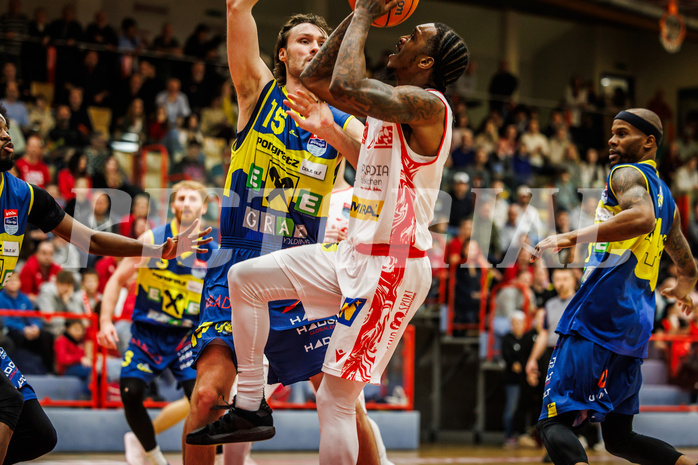 Basketball, win2day Basketball Superliga 2024/25, Grunddurchgang 18.Runde, Traiskirchen Lions, UBSC Graz, Cedric Russell (0)