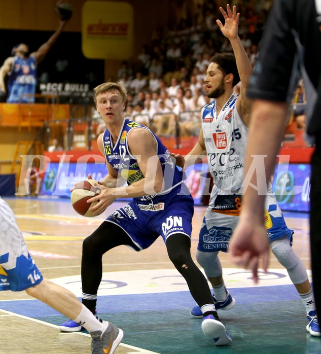 Basketball ABL 2017/18, Playoff Finale Spiel 5 Kapfenberg Bulls vs. Gmunden Swans
 Basketball ABL 2017/18, Playoff Finale Spiel 5 Kapfenberg Bulls vs. Gmunden Swans