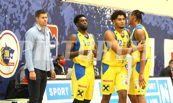 Basketball Superliga 2021/22, Grunddurchgang 7.Runde SKN St.Pölten vs. Flyers Wels


