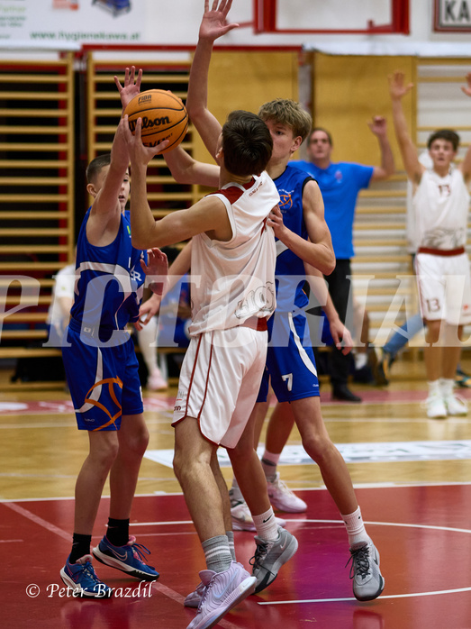 Basketball Superliga 2024/25, SLMU16 Traiskirchen Lionesses vs. FCN Baskets Wels


