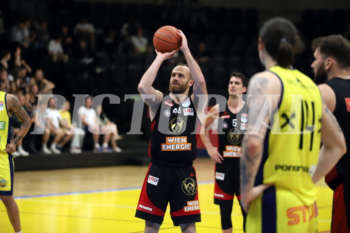 Basketball Superliga 2021/22, Playoffs, Halbfinale Spiel 2, UBSC Raiffeisen Graz vs BC GGMT Vienna
