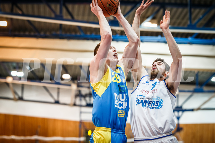 Basketball, bet-at-home Basketball Superliga 2021/22, Platzierungsrunde Spiel 4, Oberwart Gunners, SKN St. Pölten, Aapeli Alanen (23)~