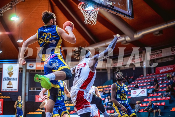 Basketball, Win2Day Superliga 2022/23, Grunddurchgang 16.Runde, BC GGMT Vienna, UBSC Raiffeisen Graz, Leonardo Lovrin (22), Jahenns Manigat (21)