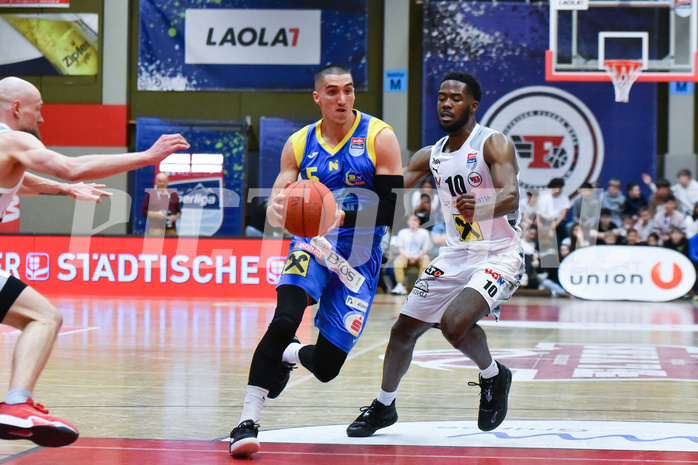 Win2Day Basketball Superliga 2022/23, Playoff,Viertelfinale Spiel 1, Flyers Wels vs SKN St. Pölten