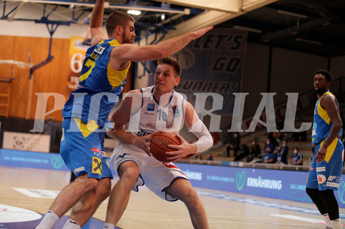 Basketball, bet-at-home Basketball Superliga 2021/22, Grunddurchgang Runde 6, Oberwart Gunners, SKN St. Pölten, Brock Gardner (10)