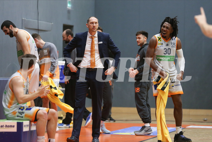 Basketball Superliga 2021/22, Grunddurchgang 14.Runde Klosterneuburg Dukes vs. SKN St. Pölten


