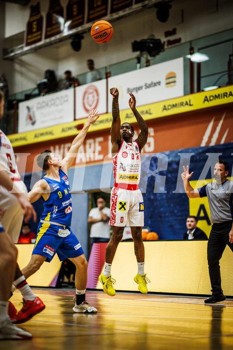 Basketball, Win2Day Superliga 2024/25, Grunddurchgang 4.Runde, Traiskirchen Lions, St. Pölten, Cedric Russell (0)