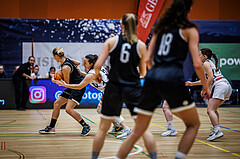 Basketball, Win2Day Basketball Damen Superliga 2023/24, Grunddurchgang 5.Runde, Vienna Timberwolves, Basket Flames, Julia Derkits (8), Katharina Kindl (5)