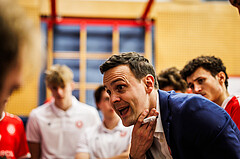 Basketball, win2day Basketball Superliga 2024/25, Grunddurchgang 9.Runde, Traiskirchen Lions, Gmunden Swans, Benedikt Danek (Head Coach)