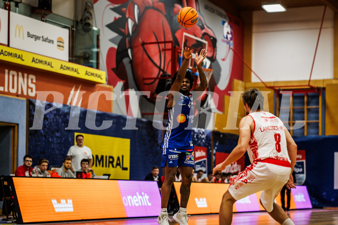 Basketball, win2day Basketball Superliga 2024/25, Grunddurchgang 6.Runde, Traiskirchen Lions, Oberwart Gunners, Caleb Fields (4)